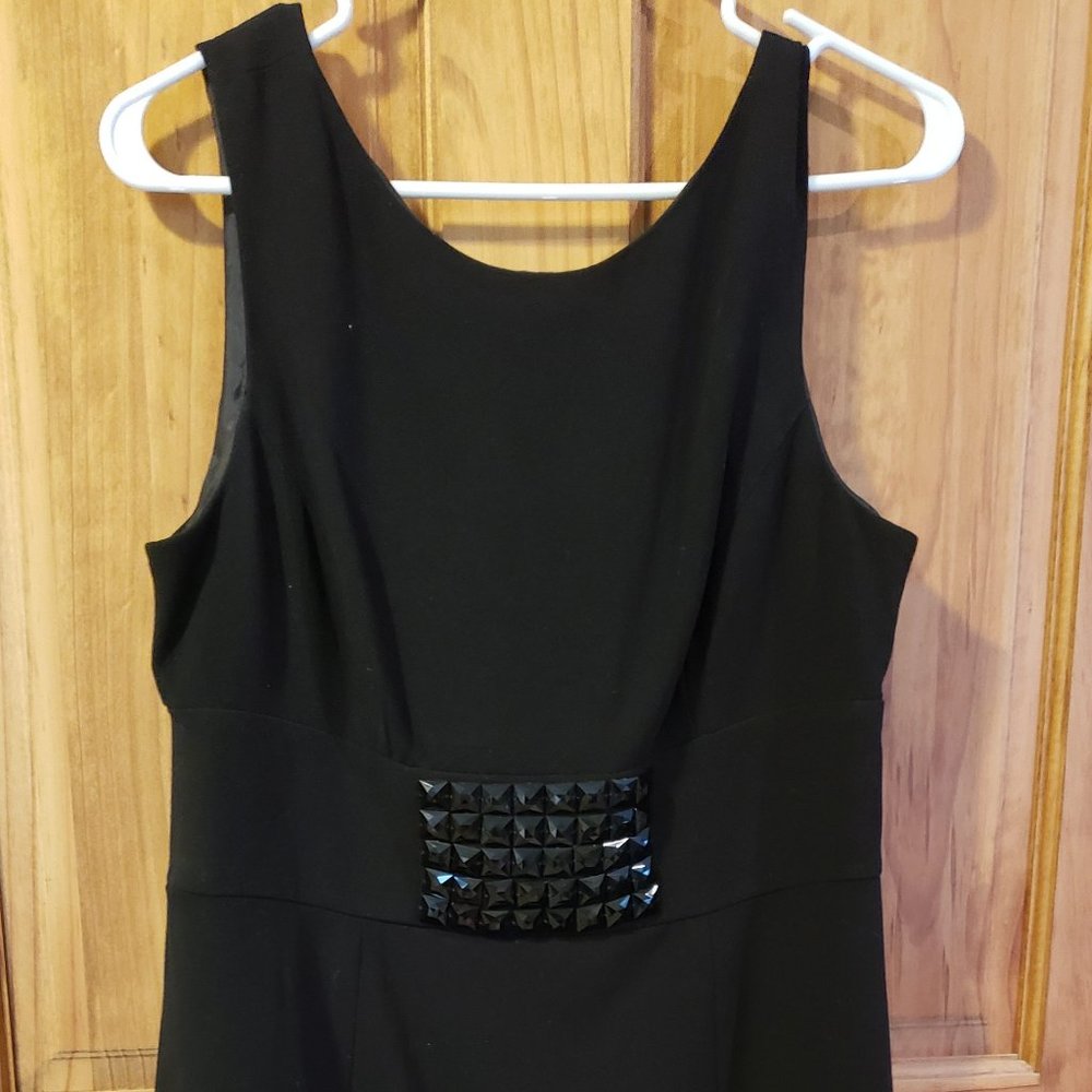How is this LBD still in my closet?